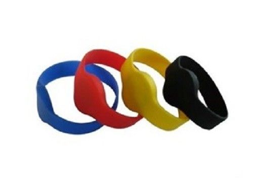 0.76mm Thick RFID Wristbands Waterproof Full Color 13.56mhz For Children And Adults