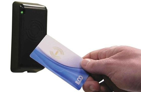 OEM EV1 RFID Smart Card 2K 4K 8K 13.56MHz Plastic Loyaliteitskaarten