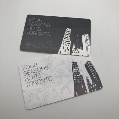 Contactloze magnetische RFID-sleutelkaarten Hotelkamersleutels Op maat gedrukt