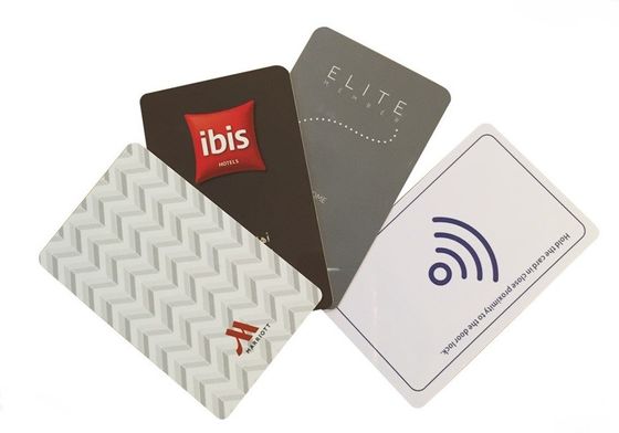 Programmeerbare Smart Hotel Room RFID Sleutelkaarten, Custom Hotel Sleutelkaarten OEM