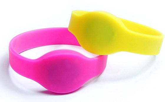 Anti Collision Silicone RFID Chip Armband Voor Persoonlijke Identificatie Lidmaatschapsbeheer