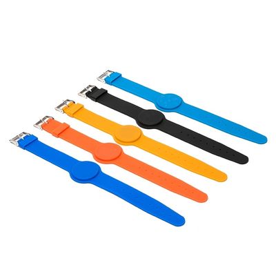 OEM Smart Silicone NFC RFID Access Control Armbanden 13.56MHZ Voor festival evenementen