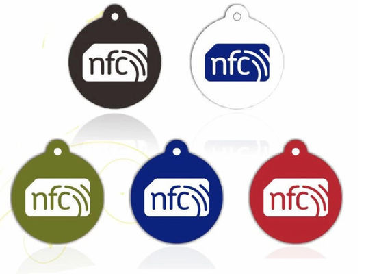 Op maat gemaakte grootte Epoxy NFC Sticker Label 213 215 Chip Sleutelhanger voor telefoon