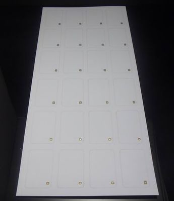 Witte mat PVC of PETG HF RFID inlegplaat RFID Prelam 4 x 6 Op maat