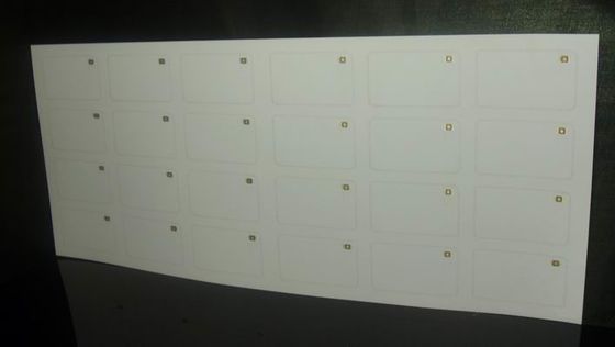 Witte mat PVC of PETG HF RFID inlegplaat RFID Prelam 4 x 6 Op maat